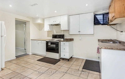 7549 Catalpa Mississauga,ON L4T 2T2 — Photo 12