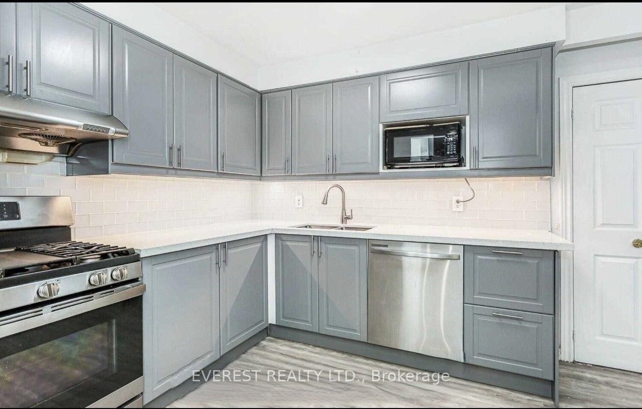 7549 Catalpa Road • Mississauga, ON photo 9