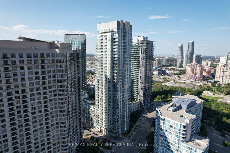 810 - 225 Webb Drive