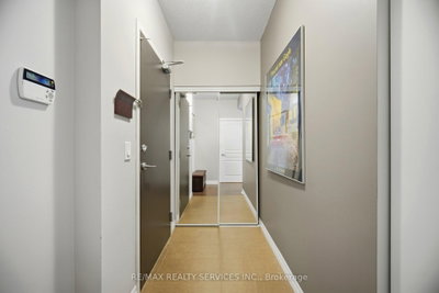 225 Webb Drive • #810 • Mississauga, ON photo 8