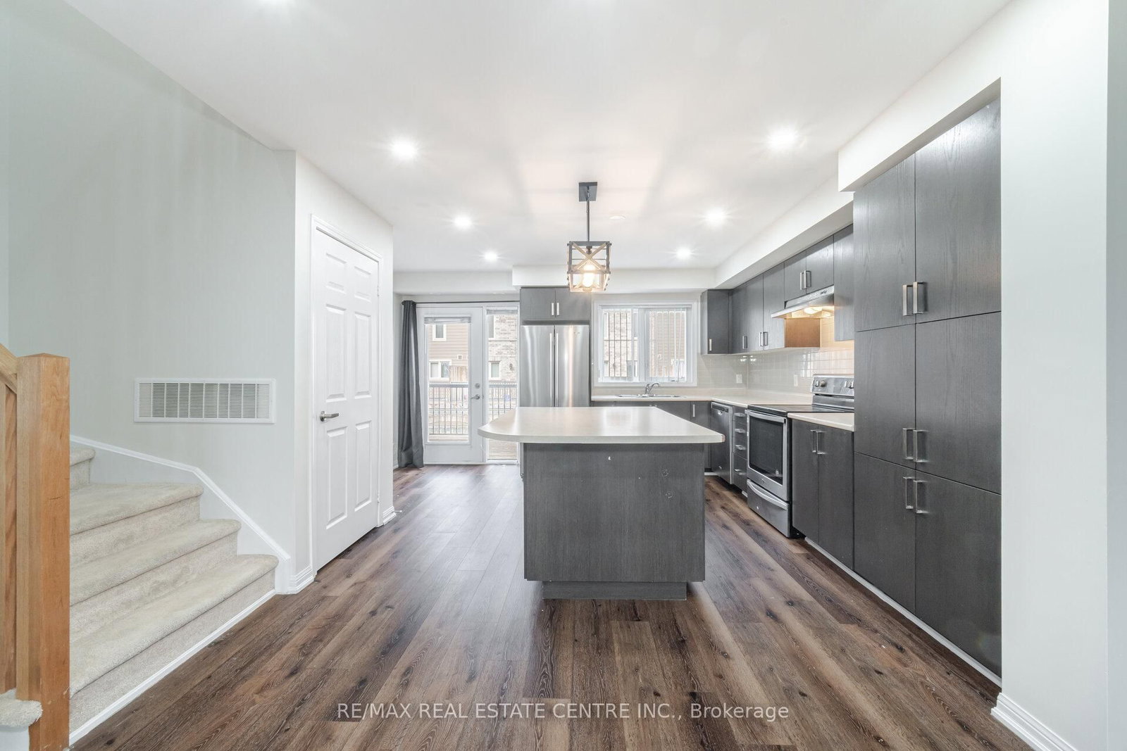 1 Beckenrose Court • #99 • Brampton, ON photo 11