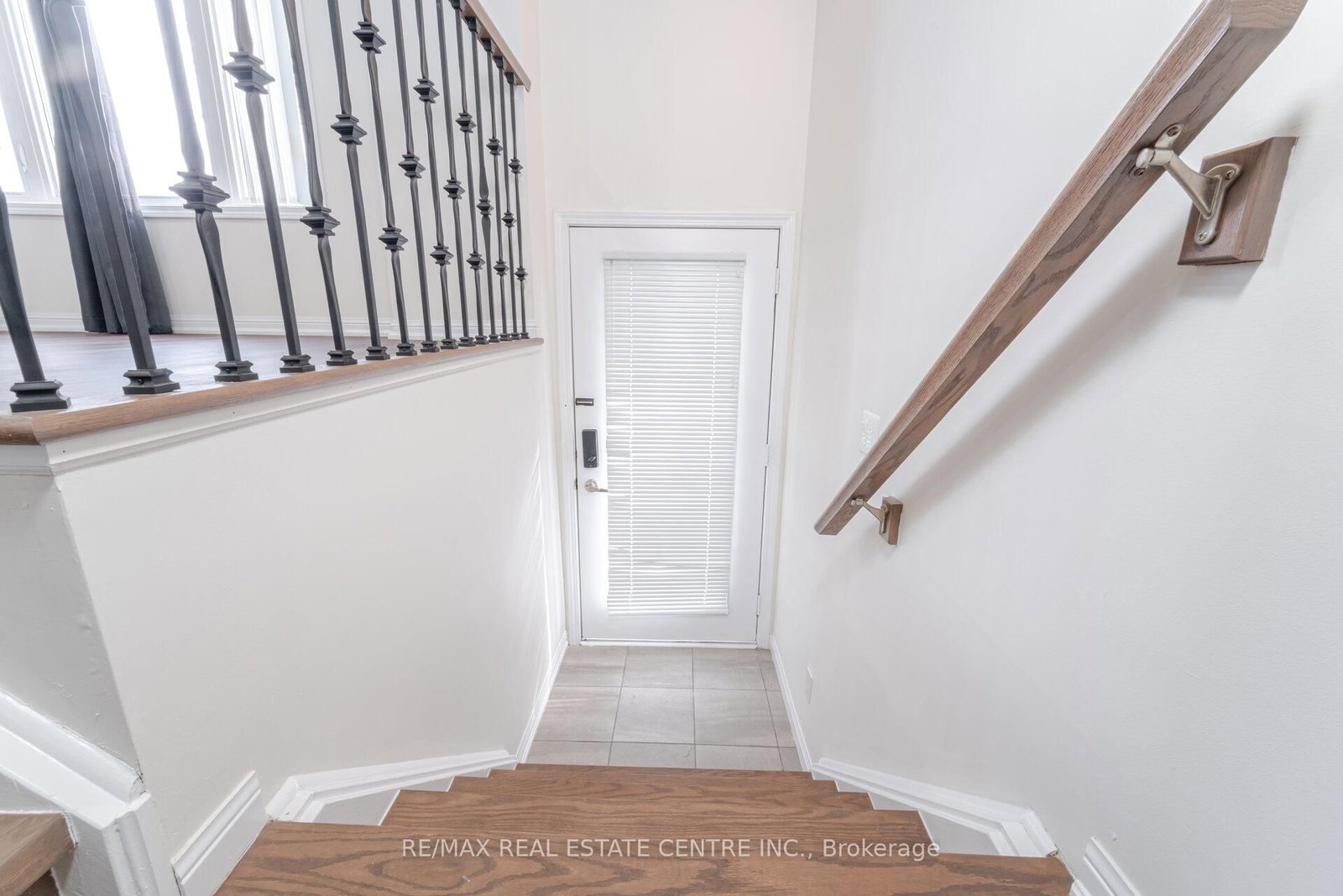 1 Beckenrose Court • #99 • Brampton, ON photo 5