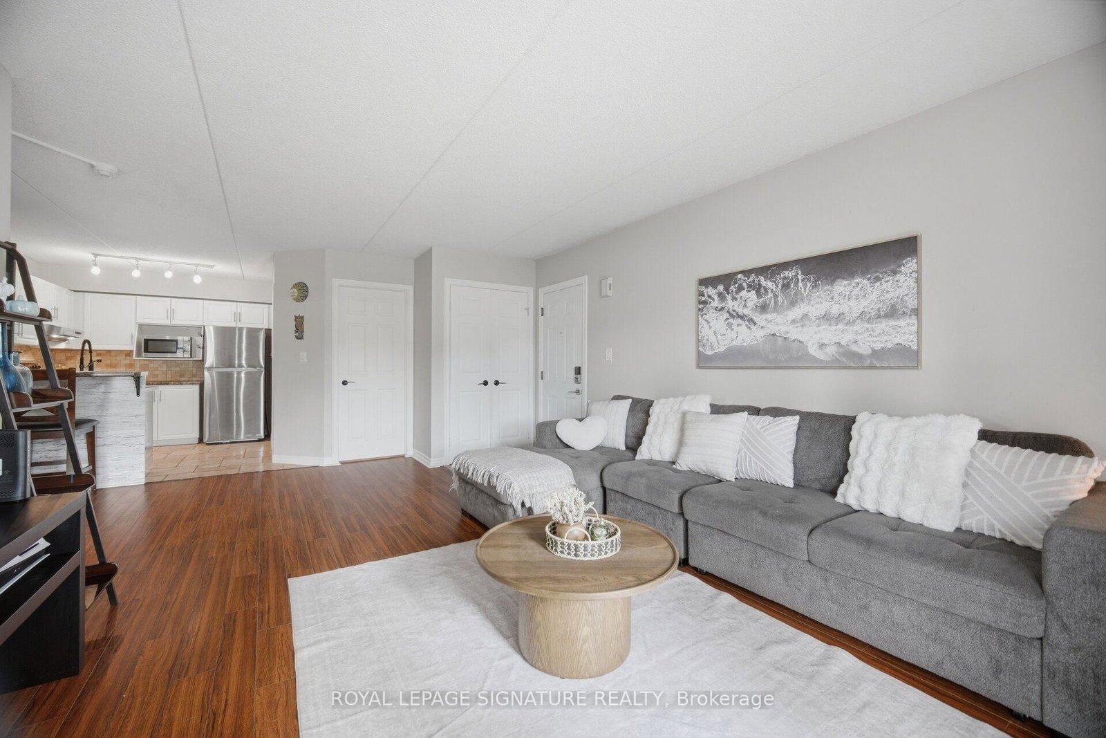 2020 Cleaver Avenue • #207 • Burlington, ON photo 11