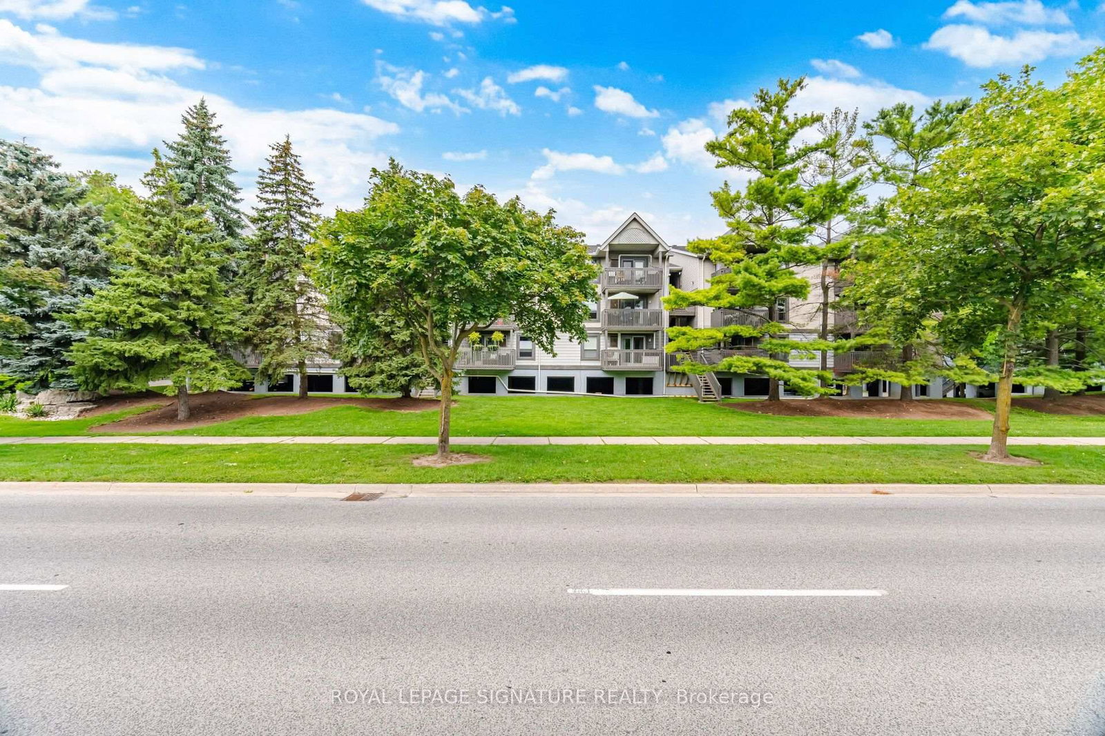 2020 Cleaver Avenue • #207 • Burlington, ON photo 36