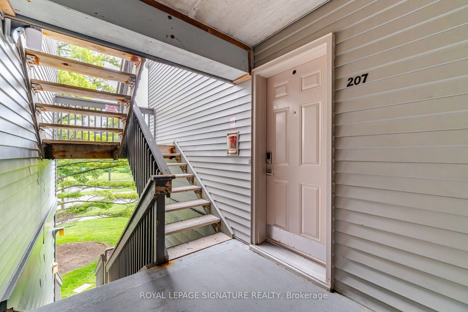 2020 Cleaver Avenue • #207 • Burlington, ON photo 4