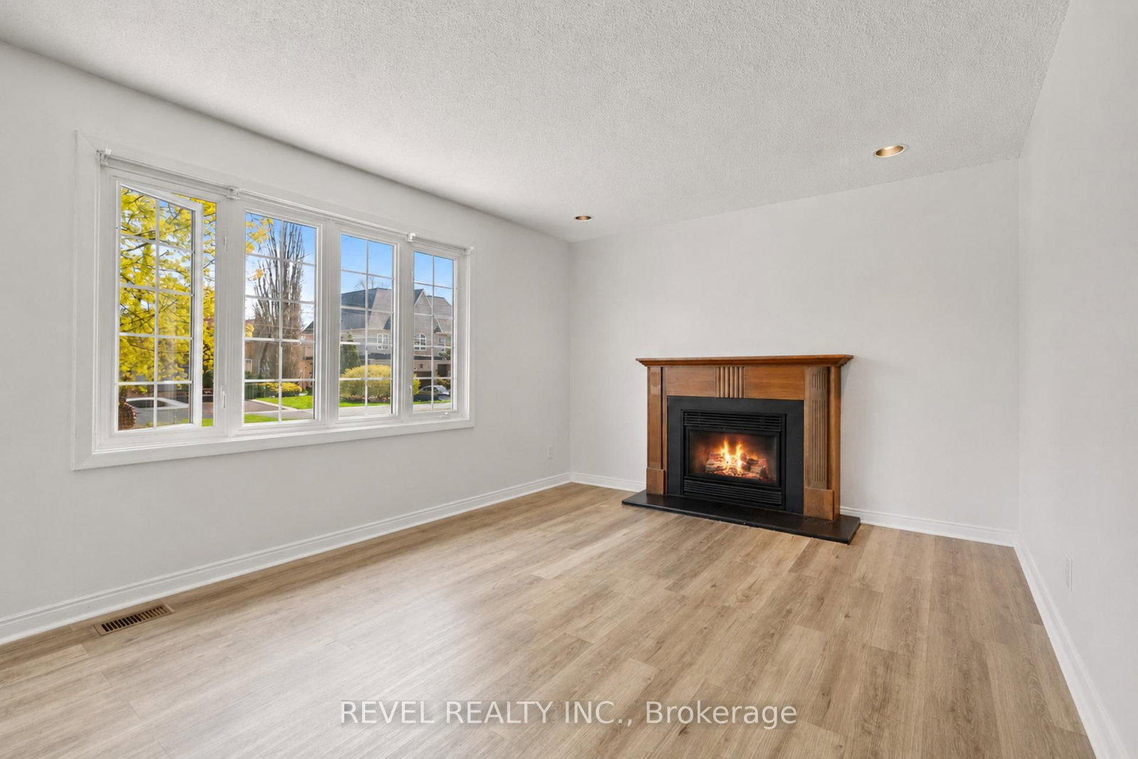 3524 Joan Drive • Mississauga, ON photo 6