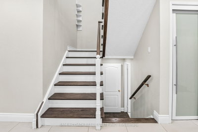 3191 Oakview Mississauga,ON L5N 7N9 — Photo 11