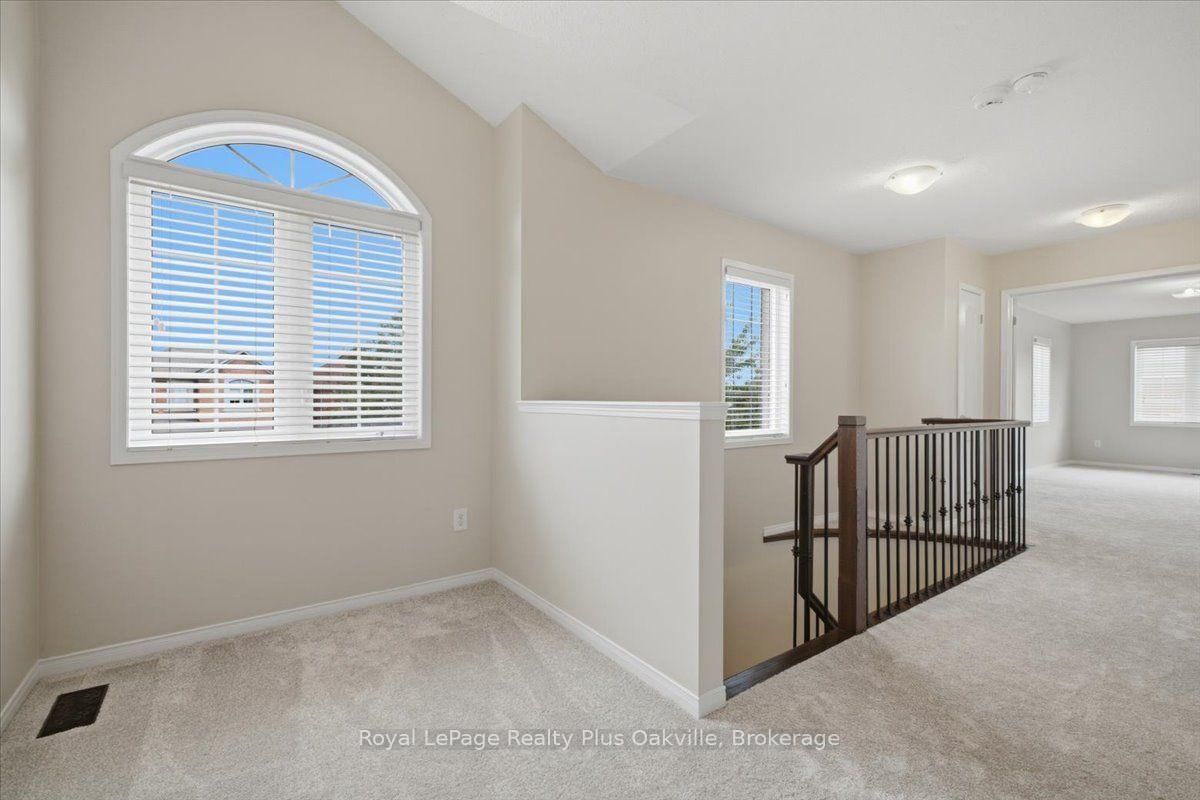 2146 Fiddlers Way • Oakville, ON photo 12