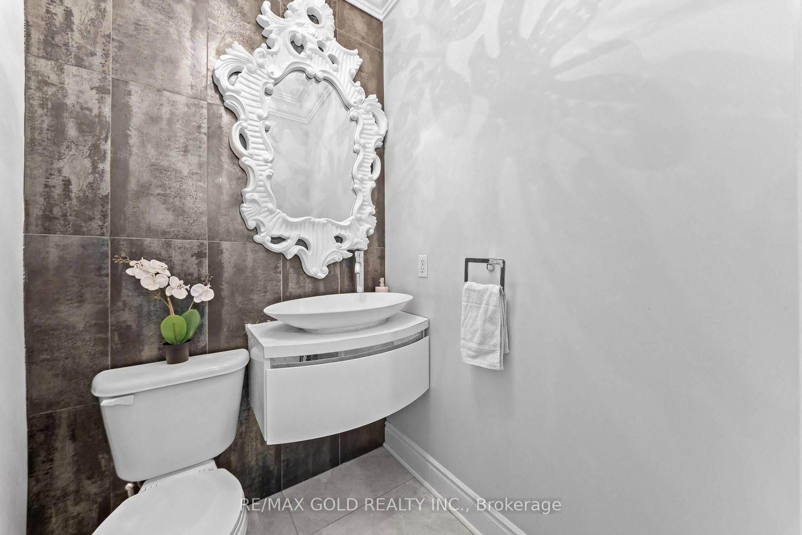 31 Fontainebleu Road • Brampton, ON photo 16