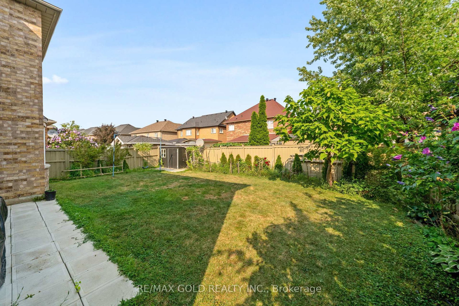 31 Fontainebleu Road • Brampton, ON photo 32