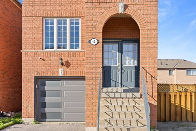 42 Domenico Crescent • Brampton, ON photo 4