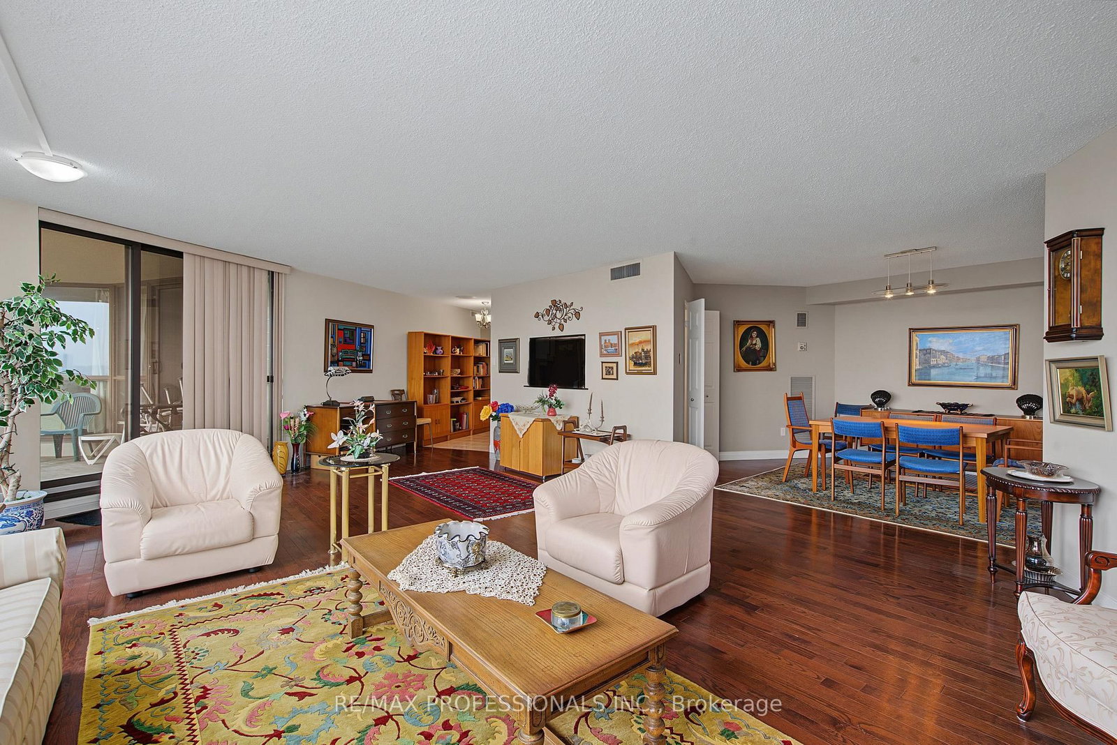 2010 Islington Avenue • #1004 • Toronto, ON photo 30