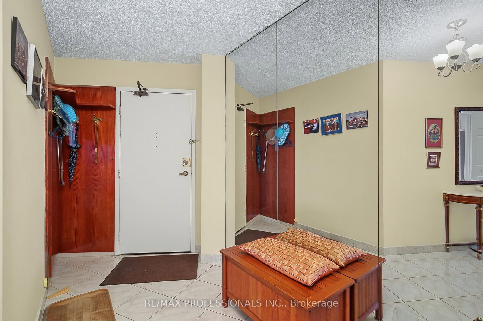 2010 Islington Avenue • #1004 • Toronto, ON photo 37