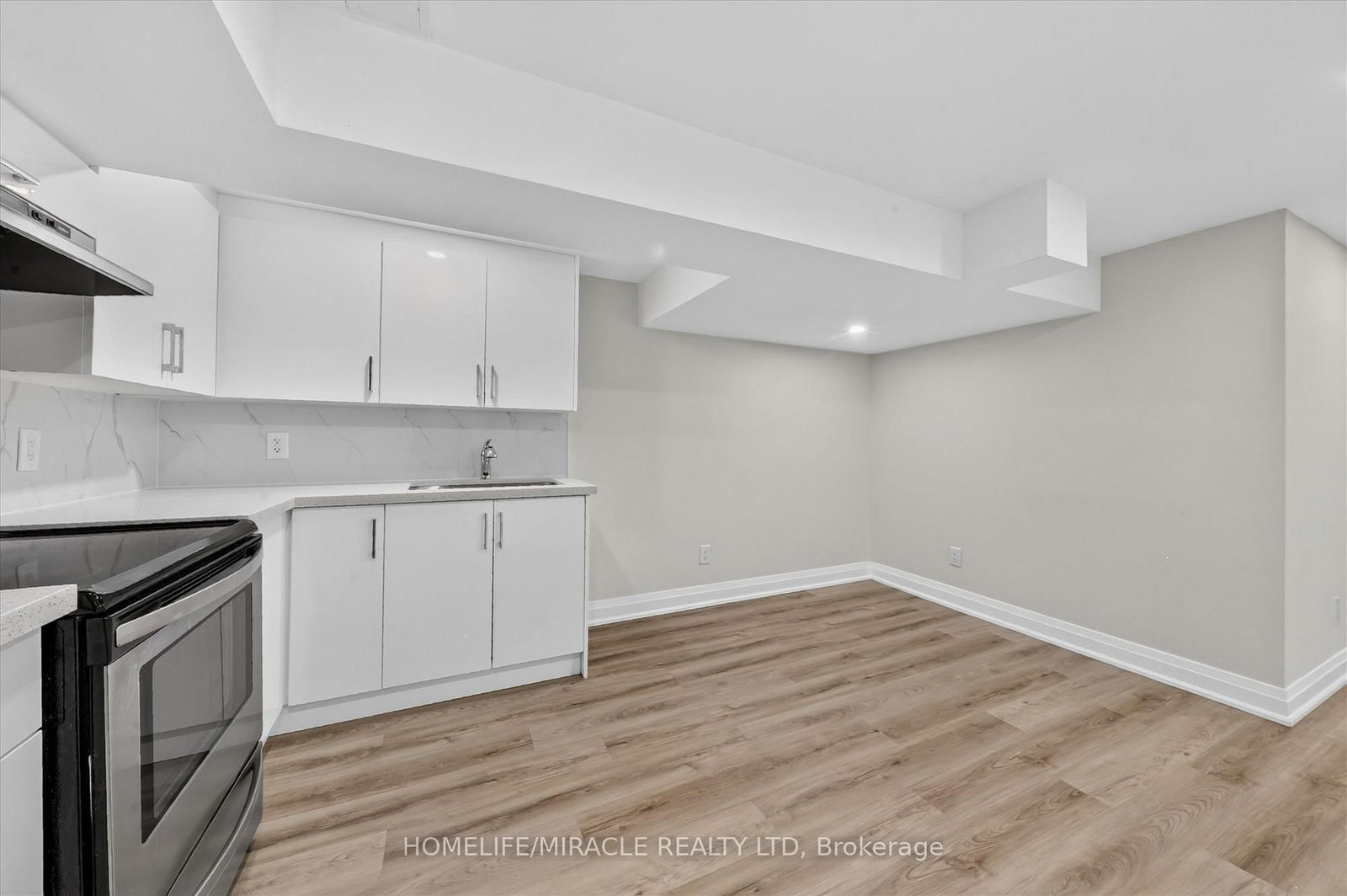 18 Elderfield Crescent • Toronto, ON photo 33