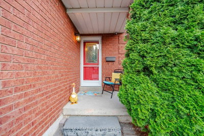 10 Valonia Drive • Brampton, ON photo 6