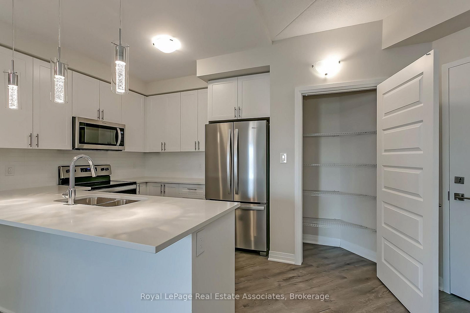 610 Farmstead Drive • #524 • Milton, ON photo 12