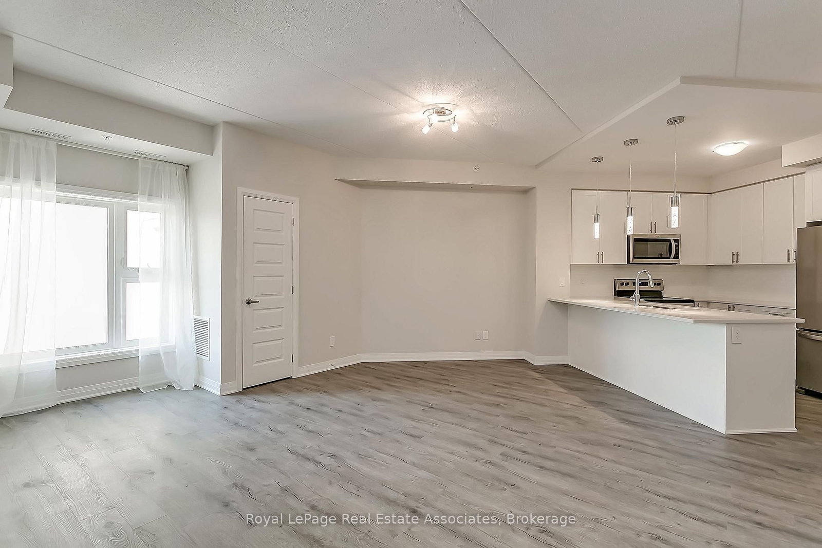 610 Farmstead Drive • #524 • Milton, ON photo 7