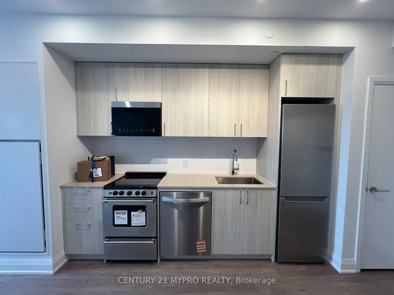 402 - 3250 Carding Mill Trail