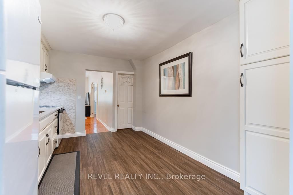 255 Franklin Avenue • Toronto, ON photo 10