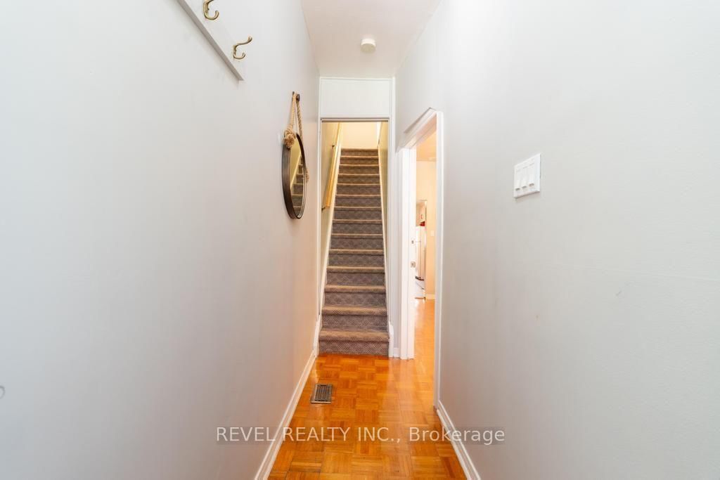 255 Franklin Avenue • Toronto, ON photo 18