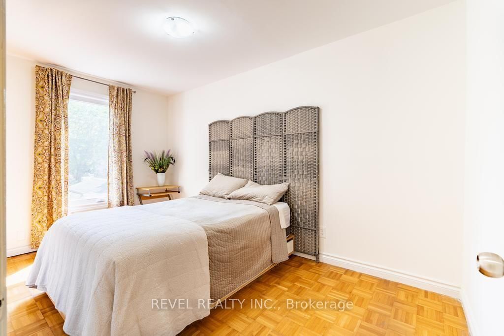 255 Franklin Avenue • Toronto, ON photo 19