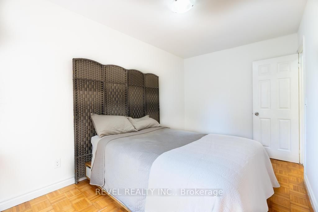 255 Franklin Avenue • Toronto, ON photo 20