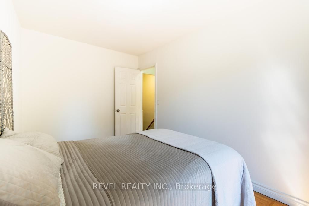 255 Franklin Avenue • Toronto, ON photo 21
