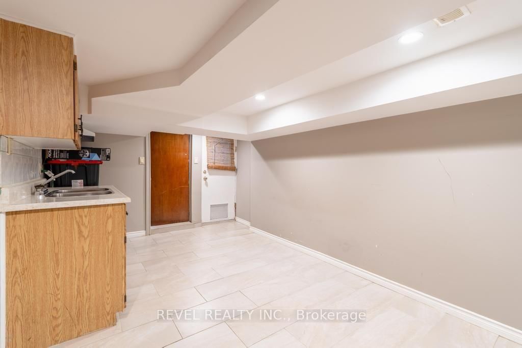 255 Franklin Avenue • Toronto, ON photo 31