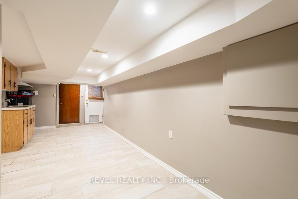 255 Franklin Avenue • Toronto, ON photo 34