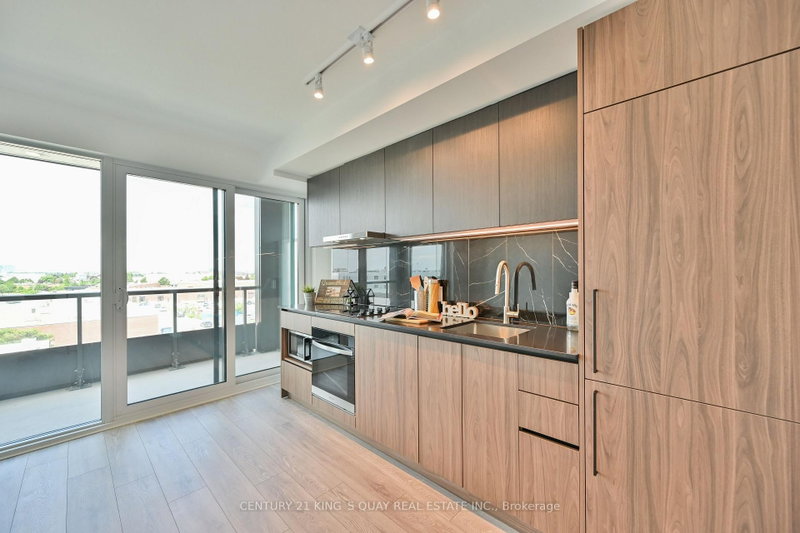 628 - 1100 Sheppard Avenue W