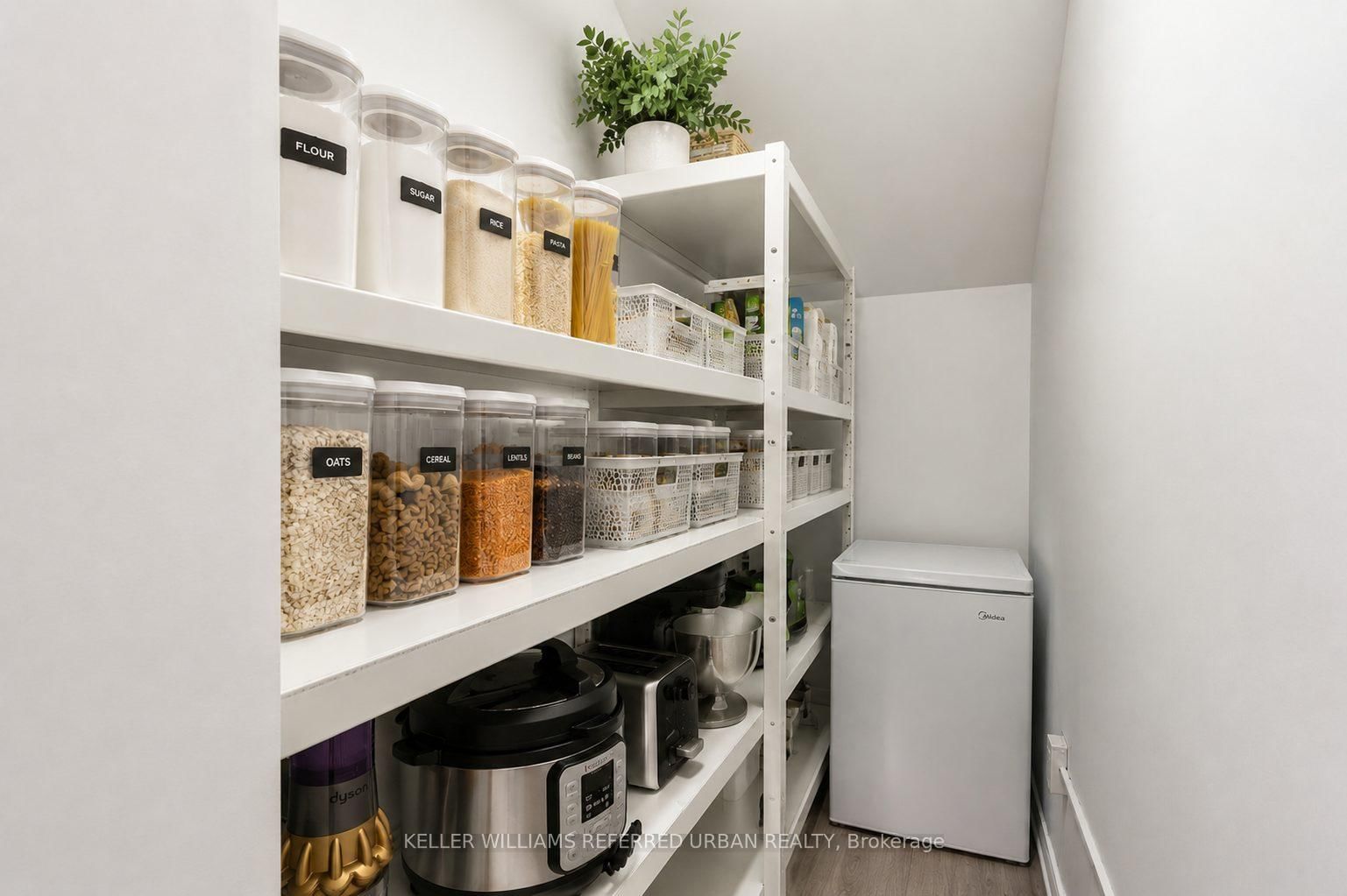 66 Long Branch Avenue • #6 • Toronto, ON photo 18