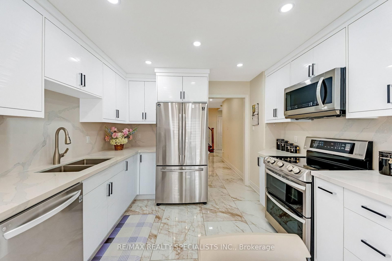 63 Blue Spruce Street • Brampton, ON photo 8