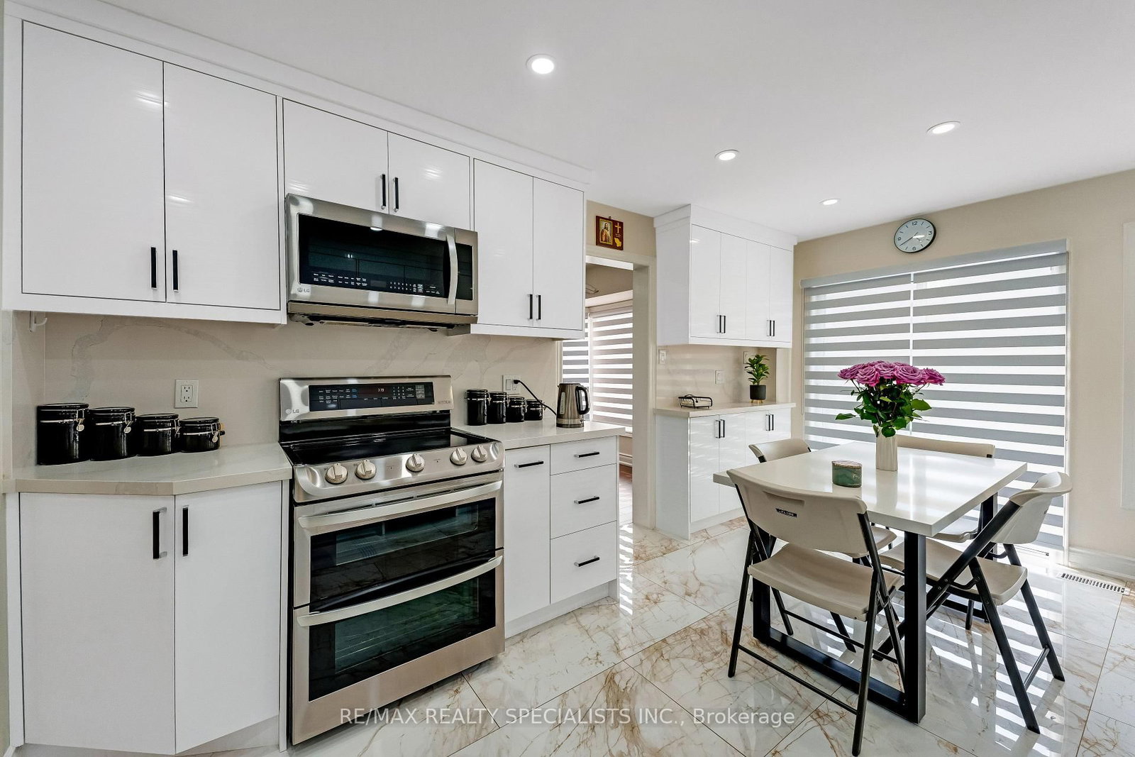 63 Blue Spruce Street • Brampton, ON photo 9