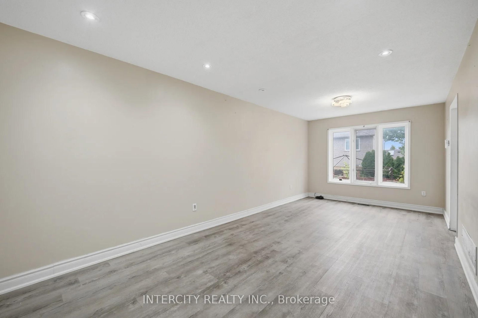 42 Mosley Crescent • Brampton, ON photo 10