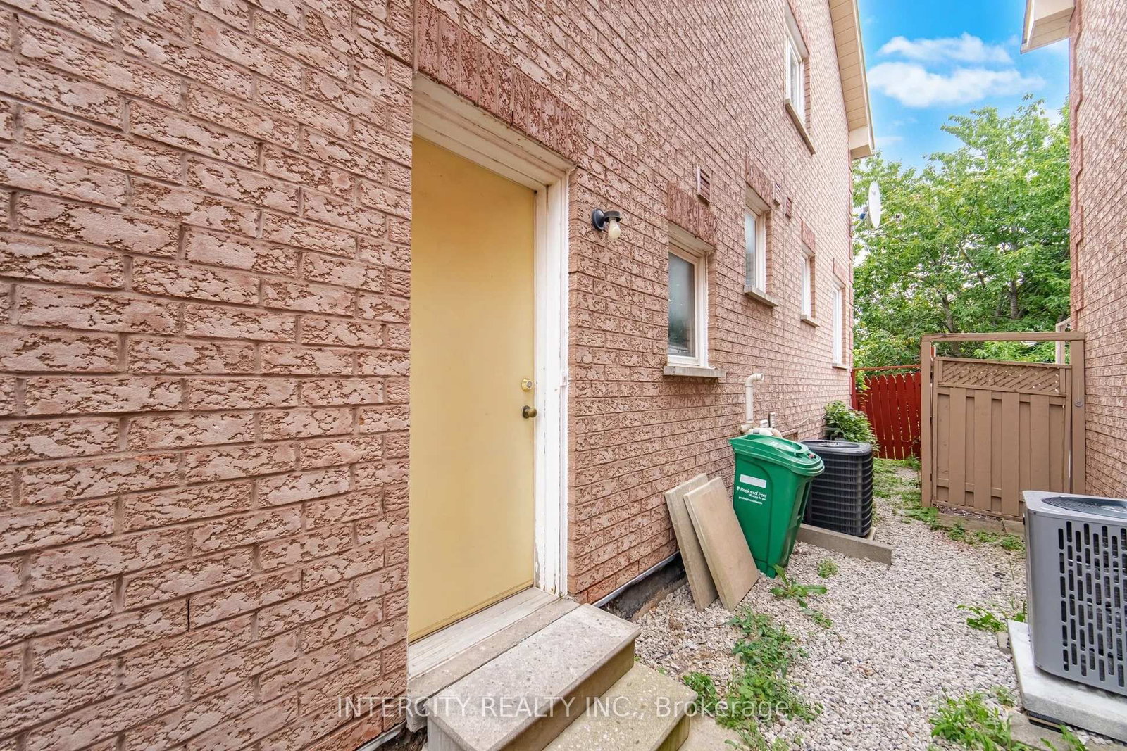 42 Mosley Crescent • Brampton, ON photo 46