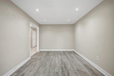 42 Mosley Crescent • Brampton, ON photo 8