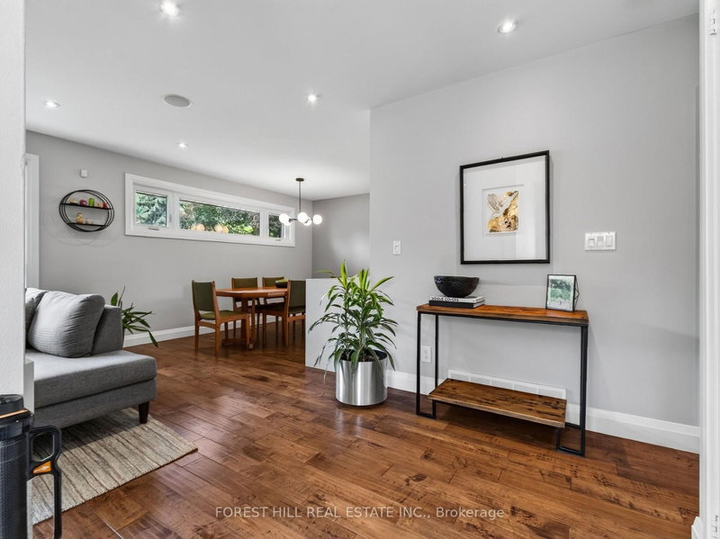 34 Mitre Place