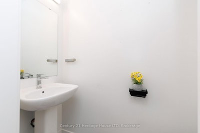 1121 Cooke Boulevard • #55 • Burlington, ON photo 3