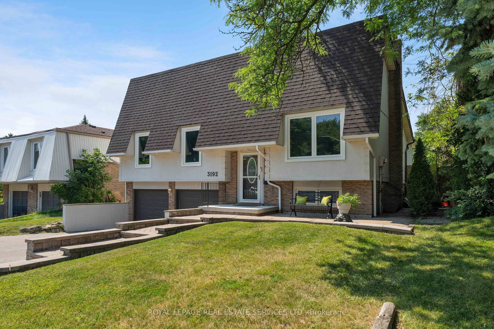 3192 Windwood Drive • Mississauga, ON photo 2