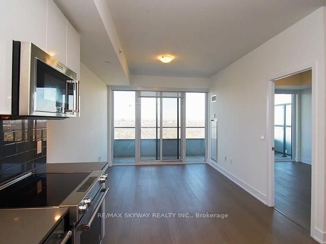 30 Shore Breeze Drive • #4511 • Toronto, ON photo 8
