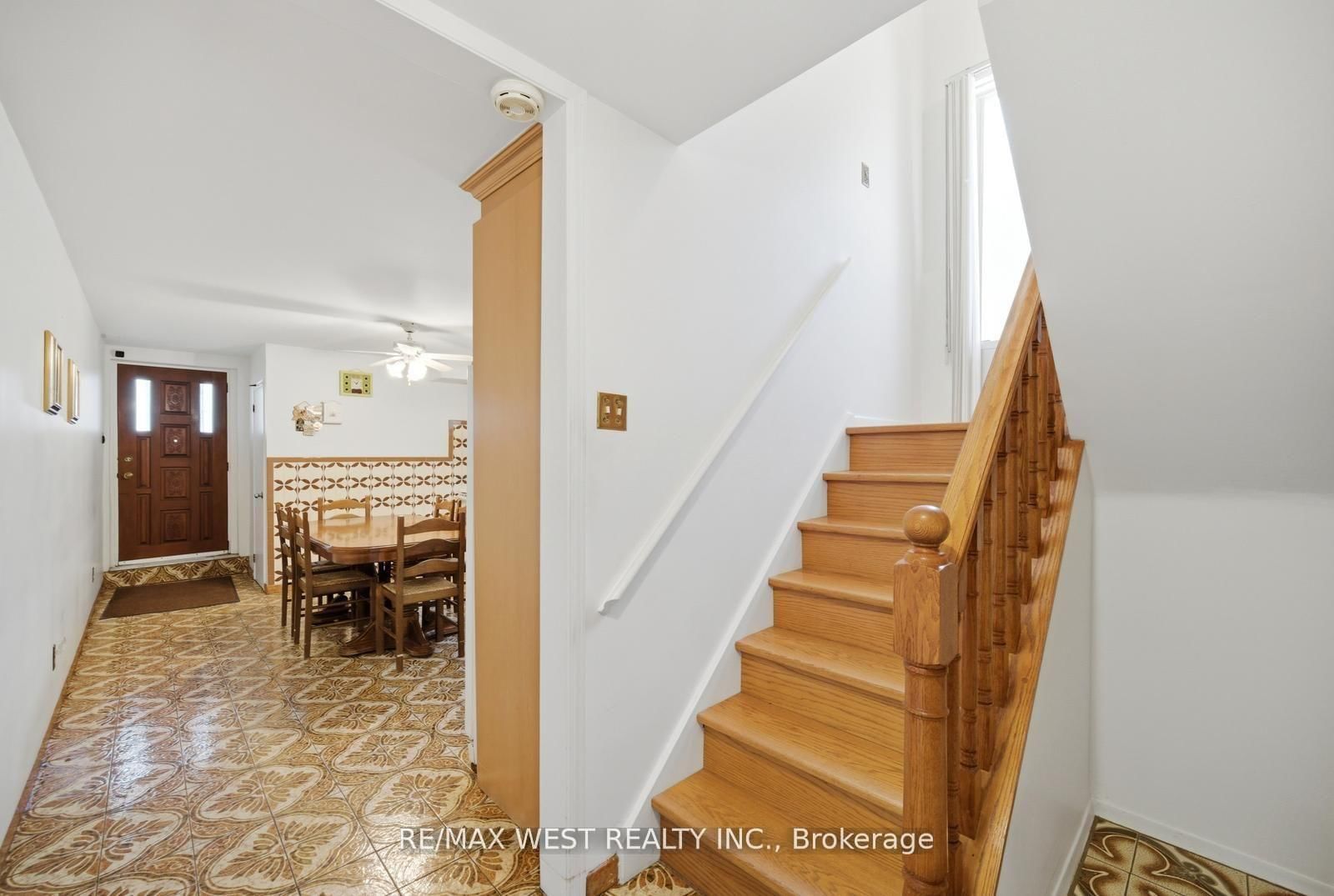 111 Shoreham Drive • Toronto, ON photo 17