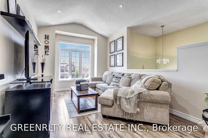 45 Sheepberry Brampton,ON L7A 2B6 — Photo 8