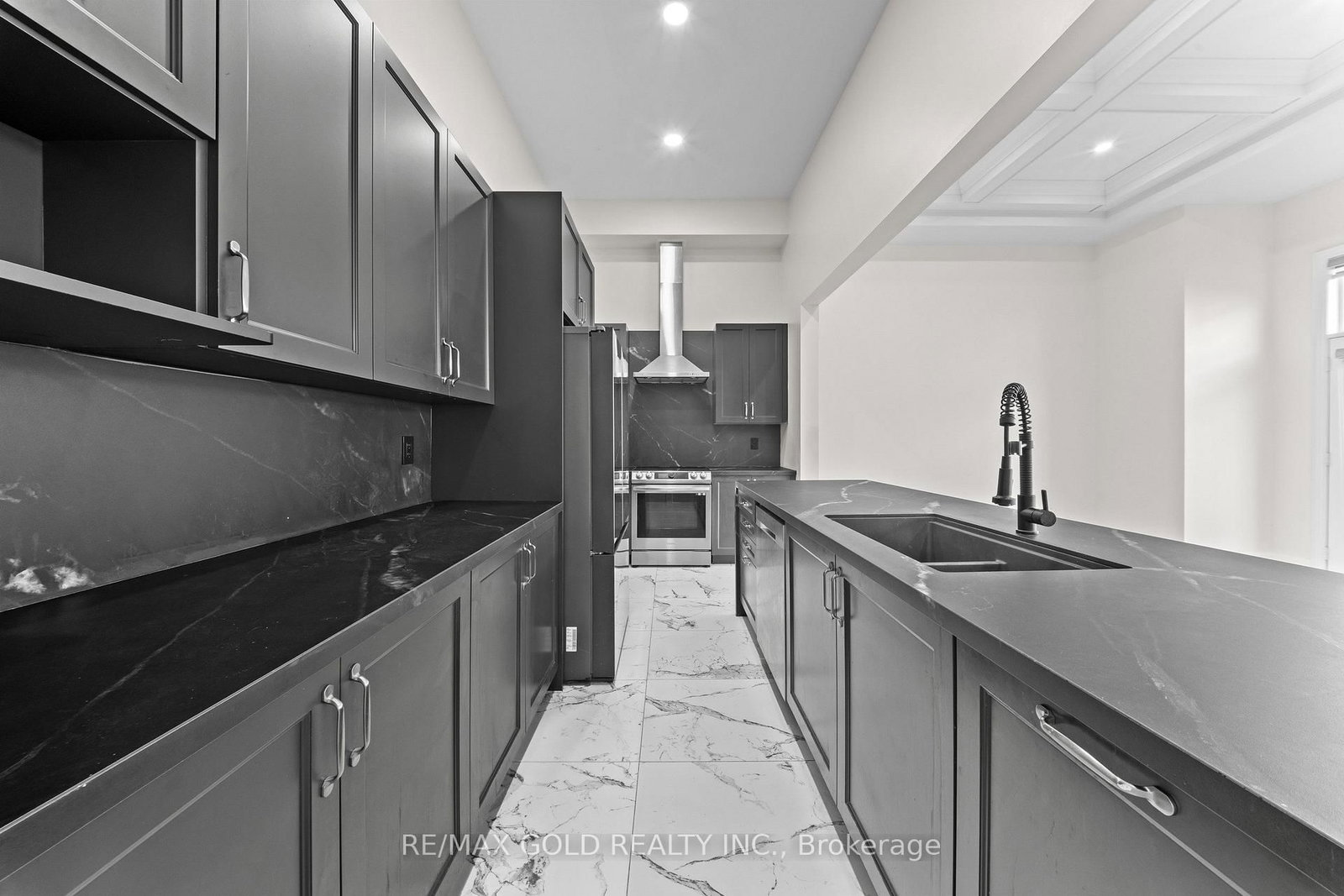 1199 QUEENS PLATE Road E • Oakville, ON photo 22