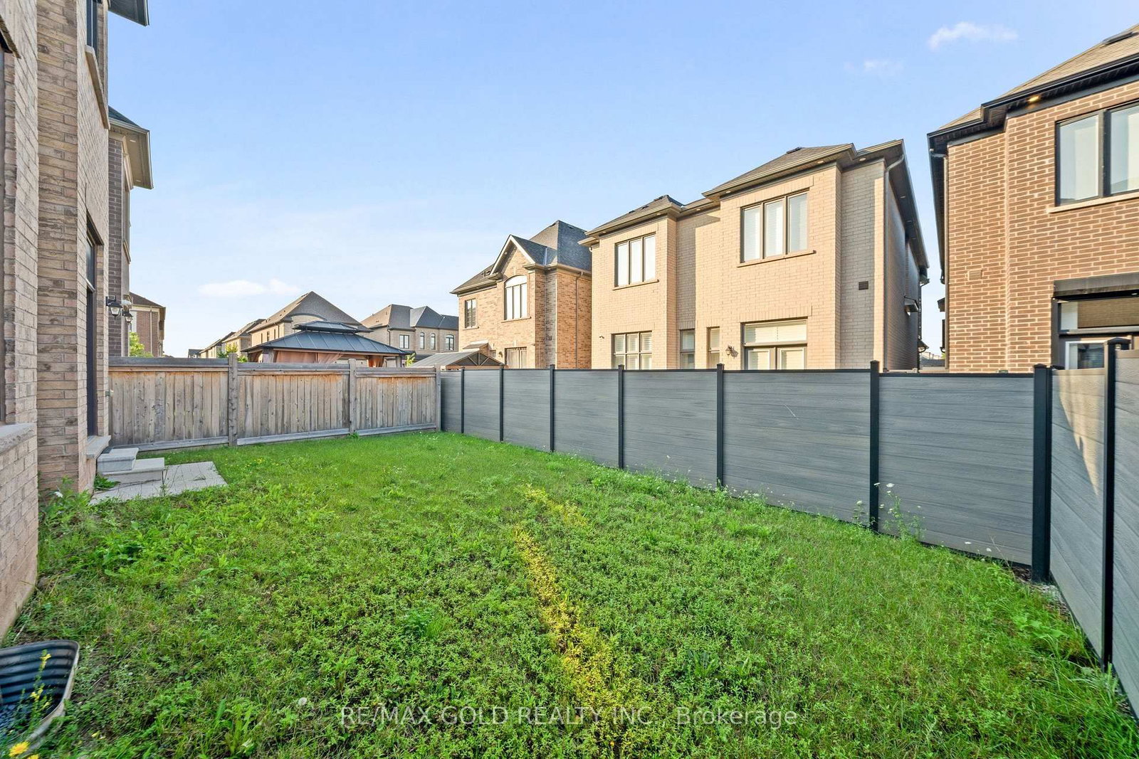 1199 QUEENS PLATE Road E • Oakville, ON photo 43