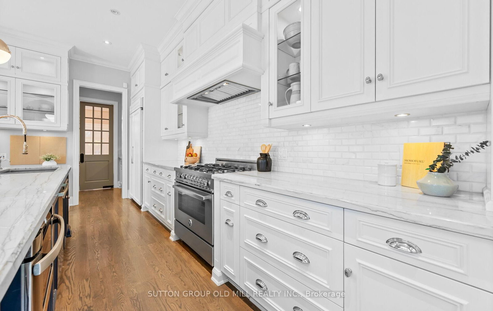8 Cumberland Drive • Mississauga, ON photo 23