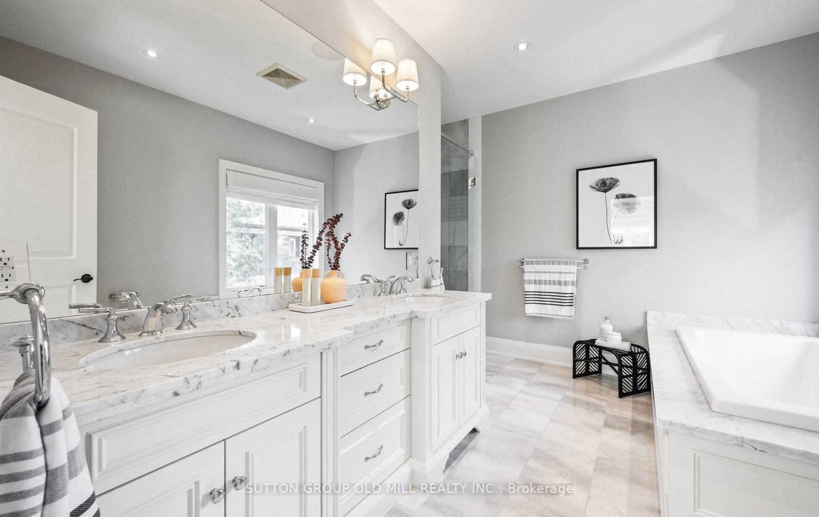 8 Cumberland Drive • Mississauga, ON photo 32