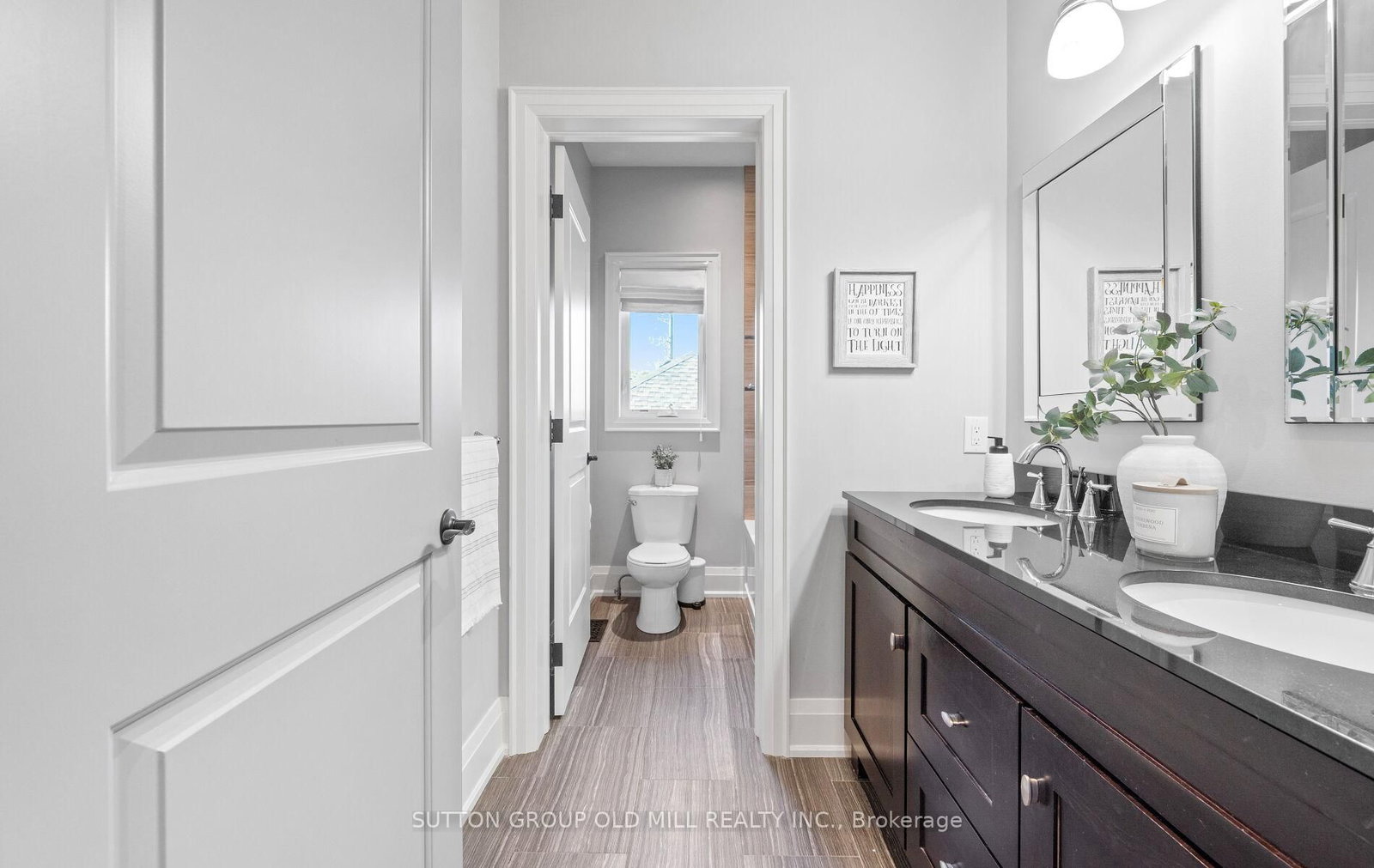 8 Cumberland Drive • Mississauga, ON photo 40