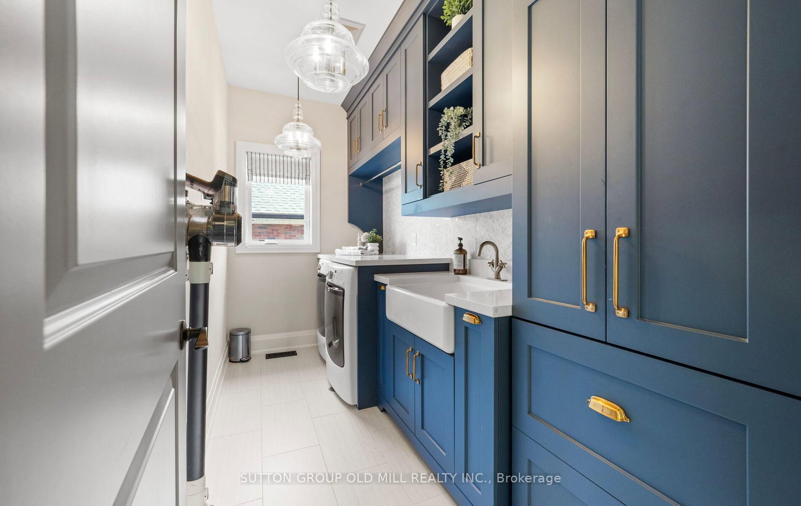 8 Cumberland Drive • Mississauga, ON photo 41