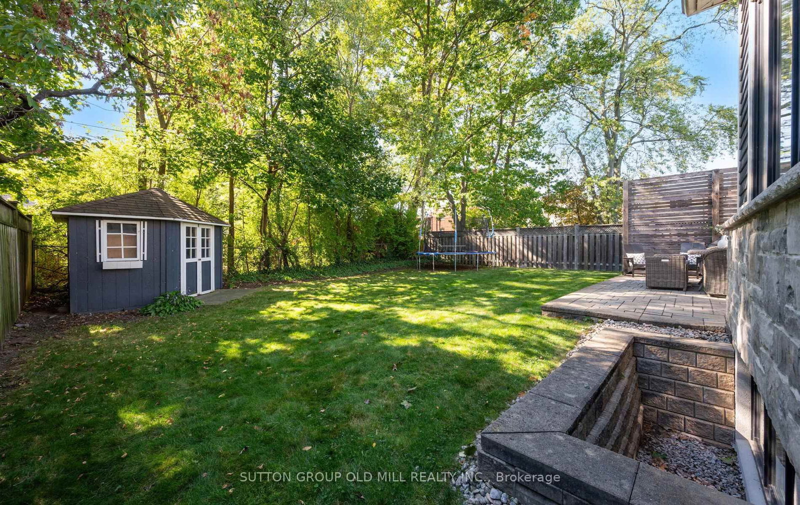 8 Cumberland Drive • Mississauga, ON photo 49