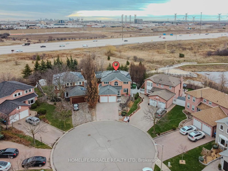 32 Plover Place